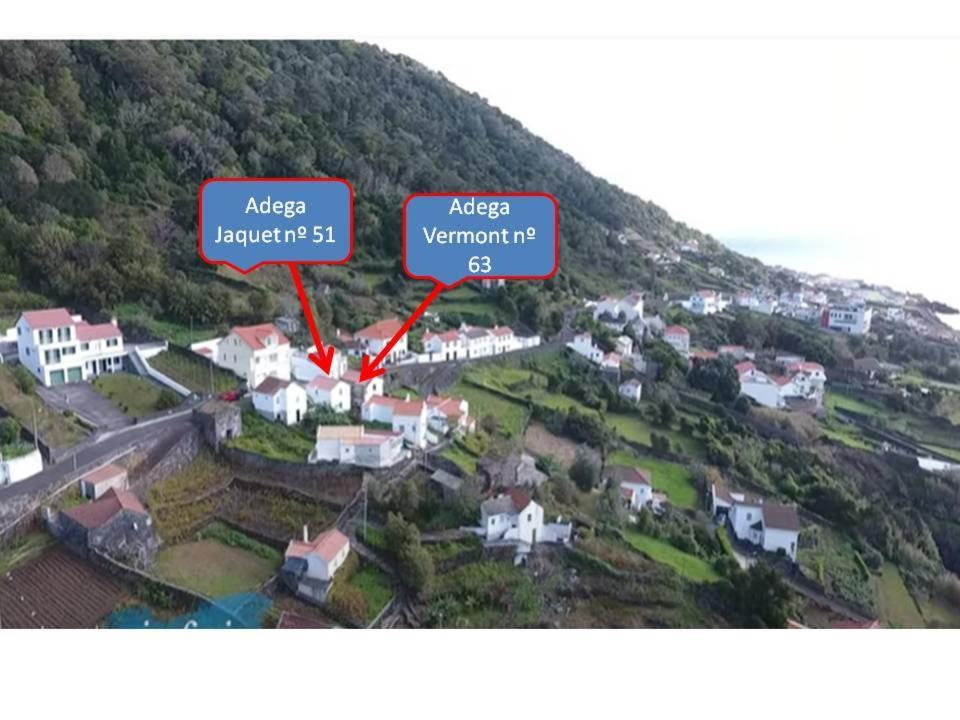 Adega Vermont Chalet Biscoitos (Sao Jorge)